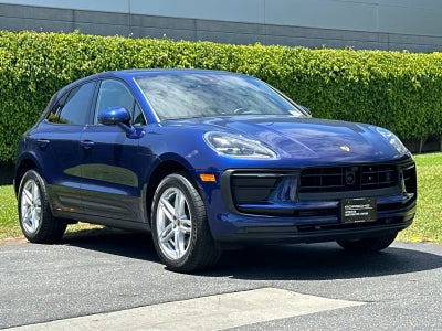 2025 Porsche Macan Base