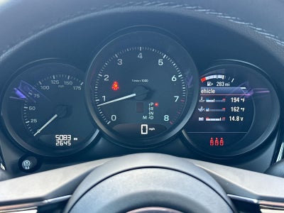 2025 Porsche Macan Base