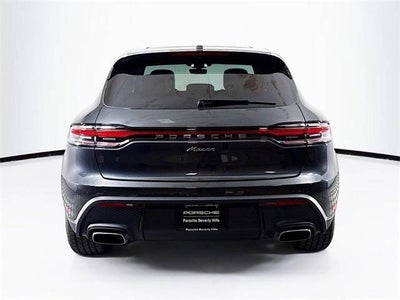 2025 Porsche Macan Base