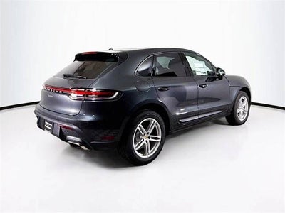 2025 Porsche Macan Base