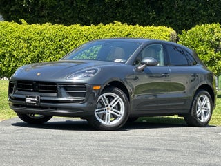2025 Porsche Macan Base