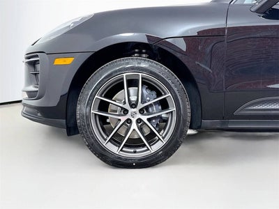 2025 Porsche Macan Macan