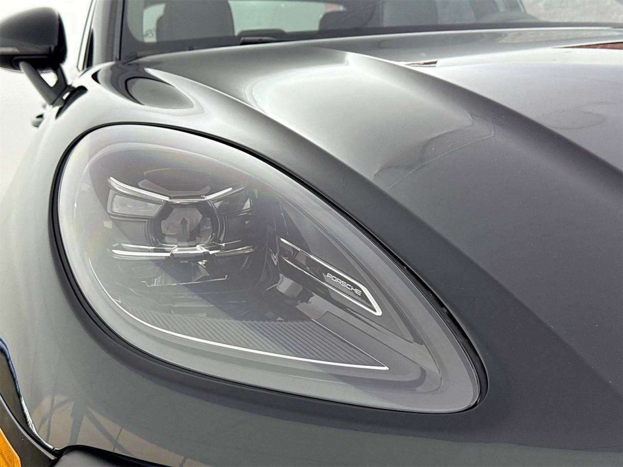 2025 Porsche Macan Macan