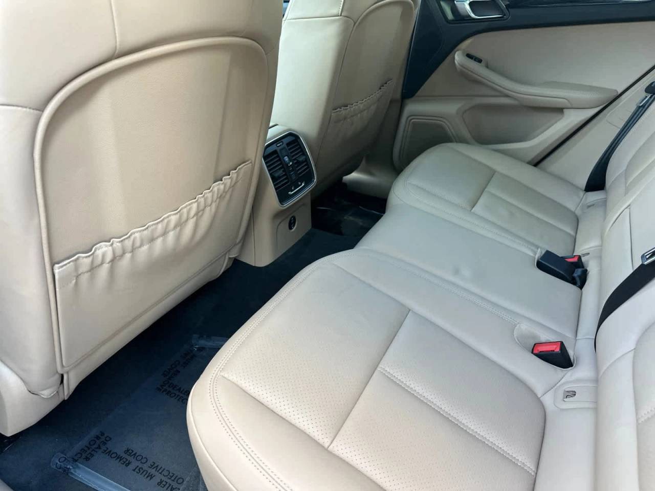 2025 Porsche Macan AWD