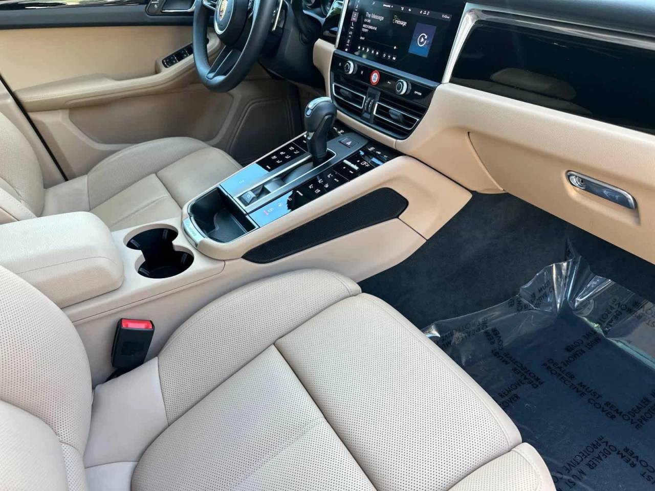 2025 Porsche Macan AWD