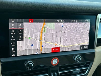 2025 Porsche Macan AWD