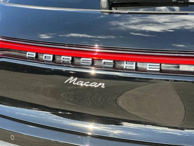 2025 Porsche Macan AWD
