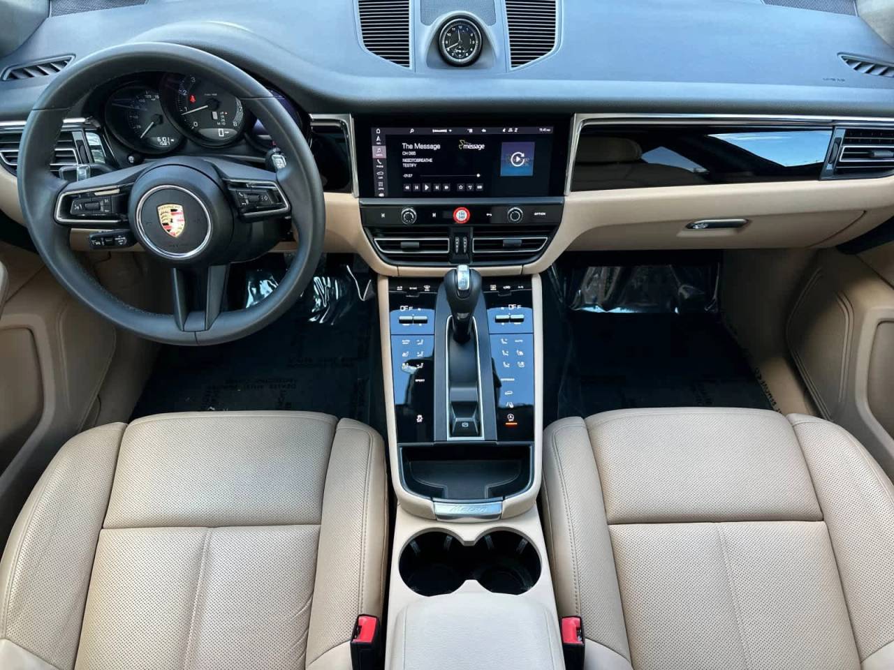 2025 Porsche Macan AWD