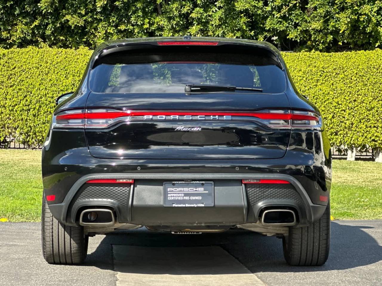 2025 Porsche Macan AWD