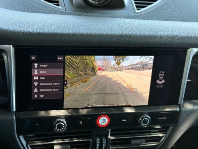2025 Porsche Macan Macan