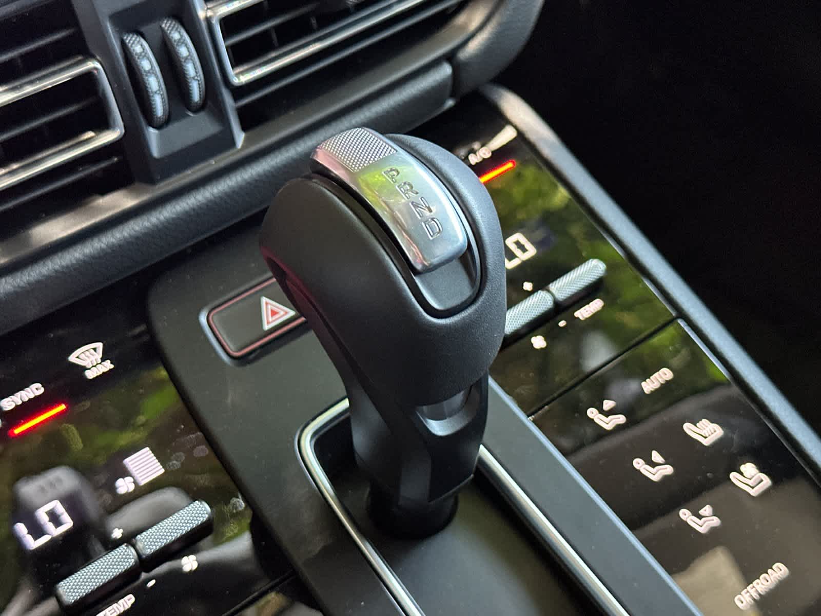 2025 Porsche Macan Macan