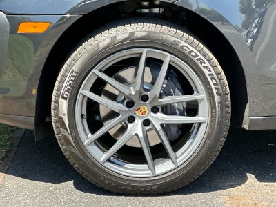 2025 Porsche Macan Macan