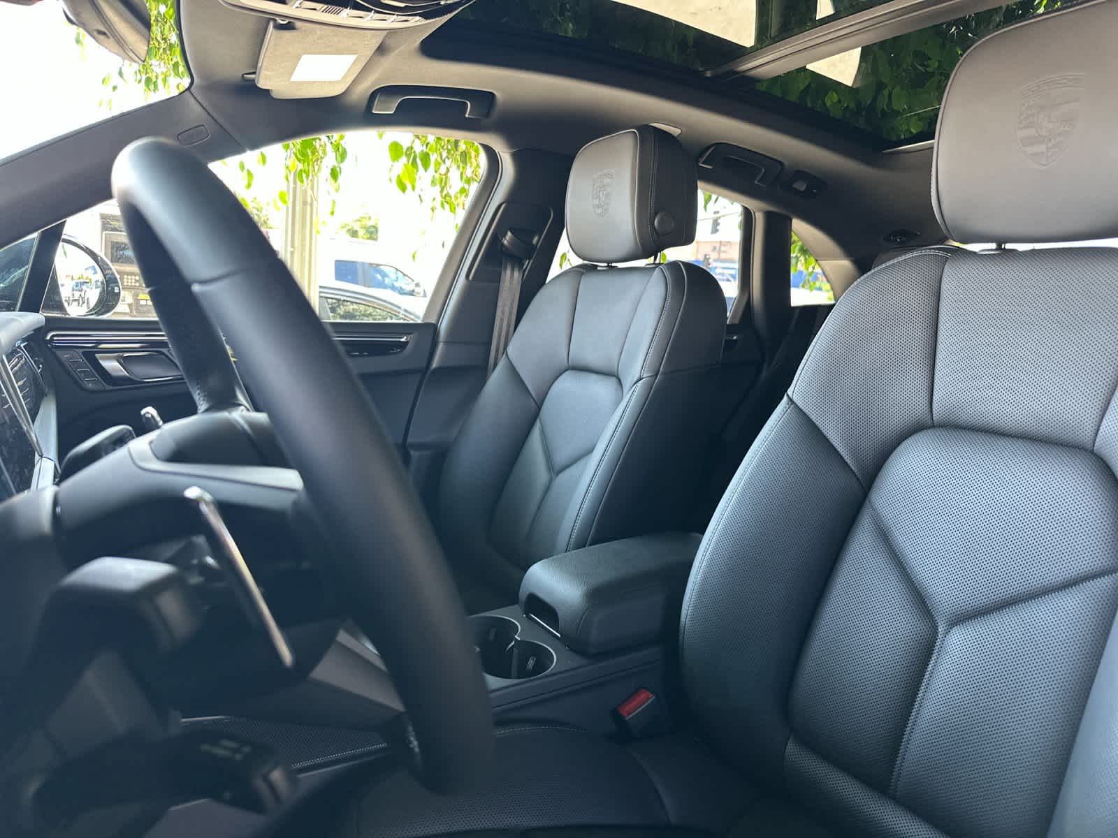 2025 Porsche Macan Macan
