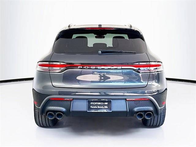 2025 Porsche Macan Base