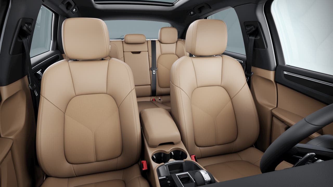 2025 Porsche Macan Base