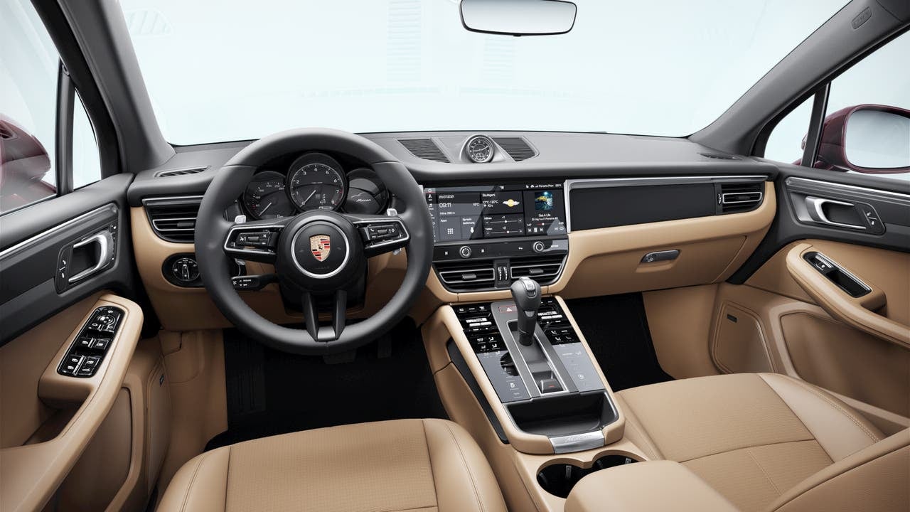 2025 Porsche Macan Base