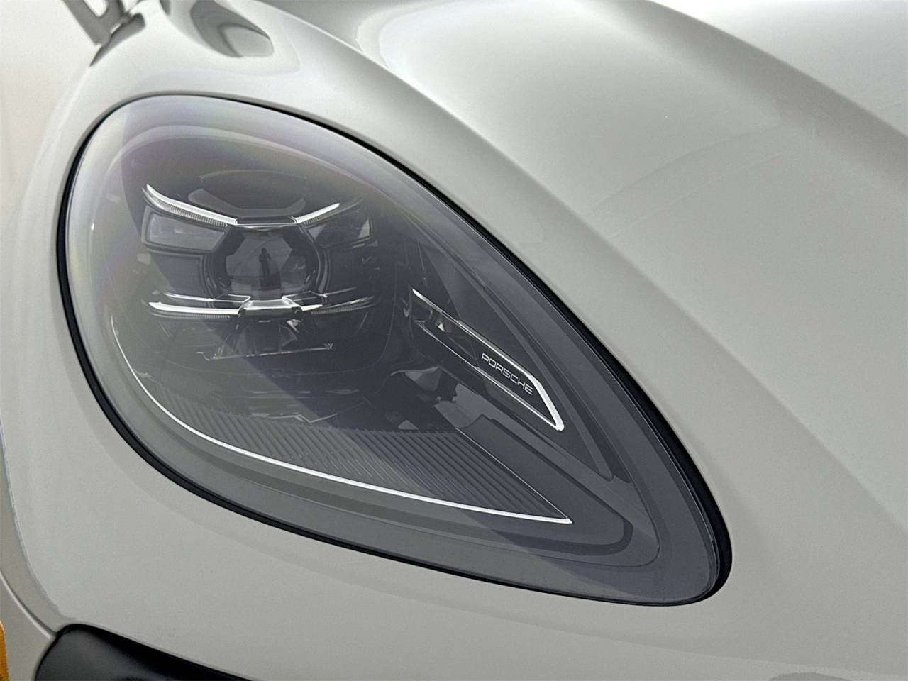 2025 Porsche Macan Macan