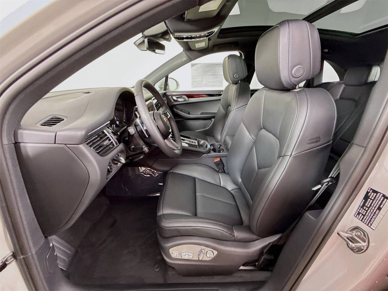 2025 Porsche Macan Macan