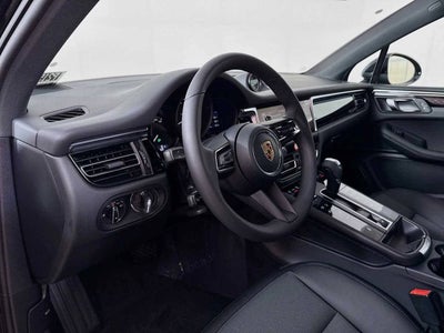 2026 Porsche Macan Macan