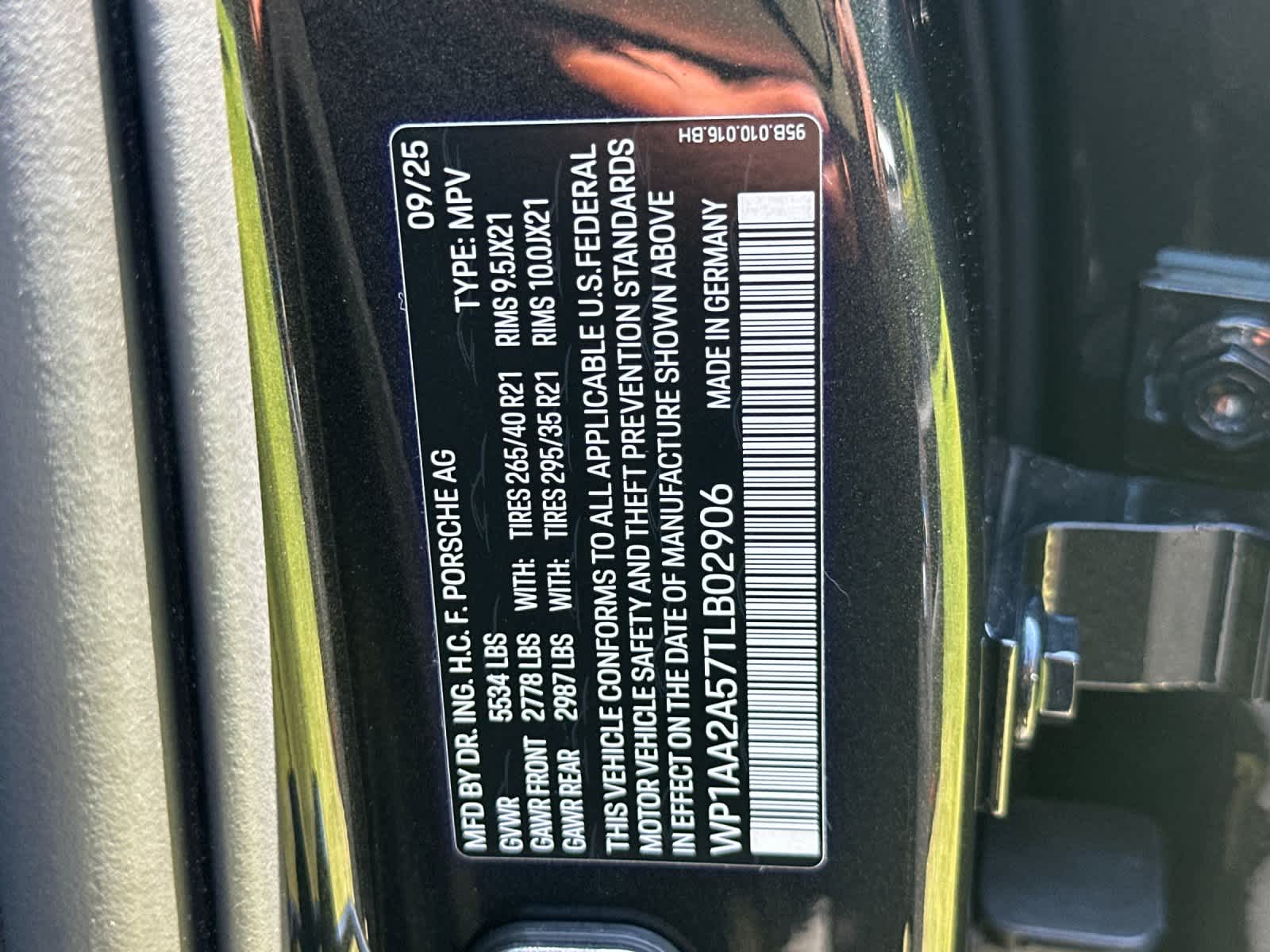 2026 Porsche Macan Macan