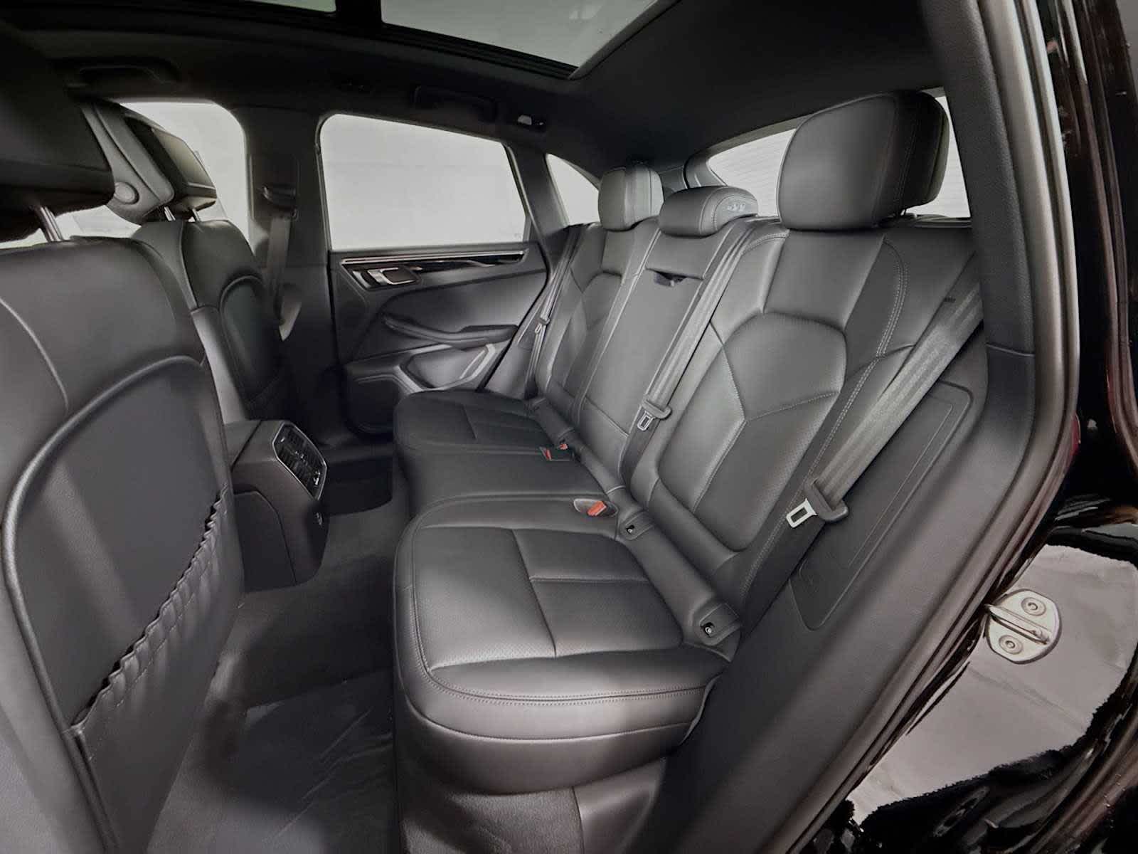 2026 Porsche Macan T