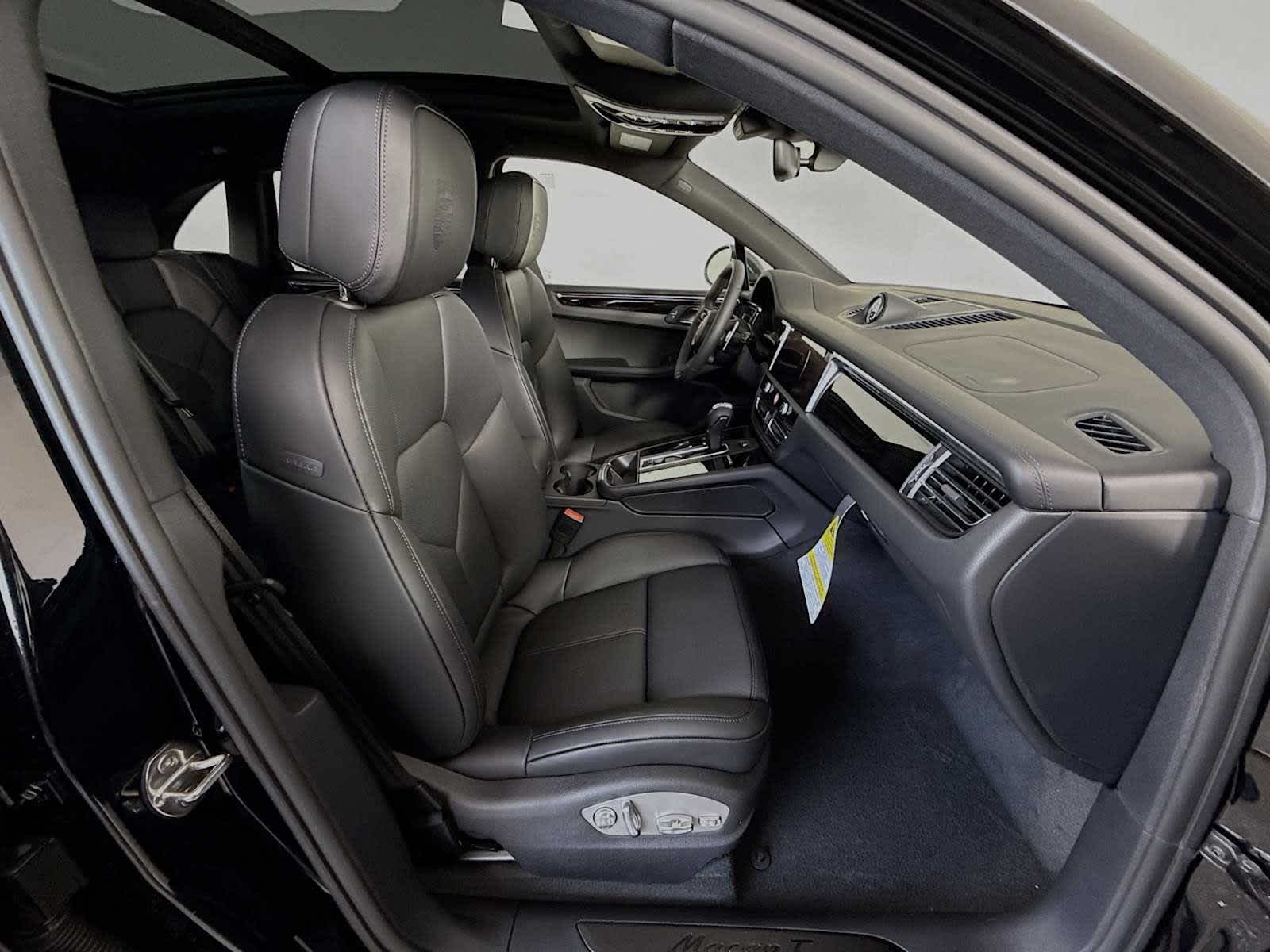 2026 Porsche Macan T