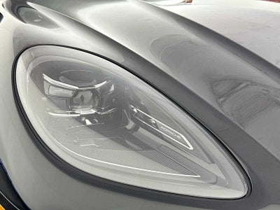 2026 Porsche Macan T