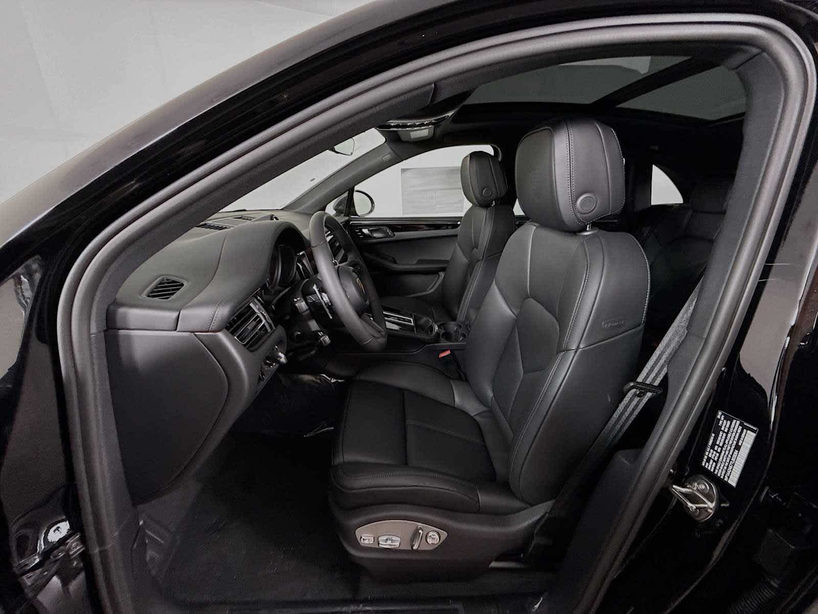 2026 Porsche Macan T