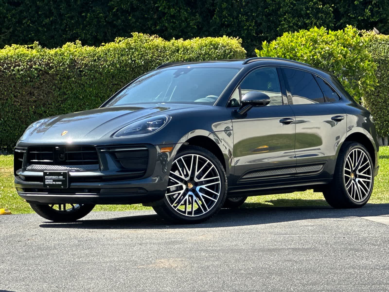 2026 Porsche Macan Macan