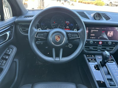 2026 Porsche Macan Macan