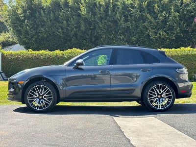 2026 Porsche Macan Macan