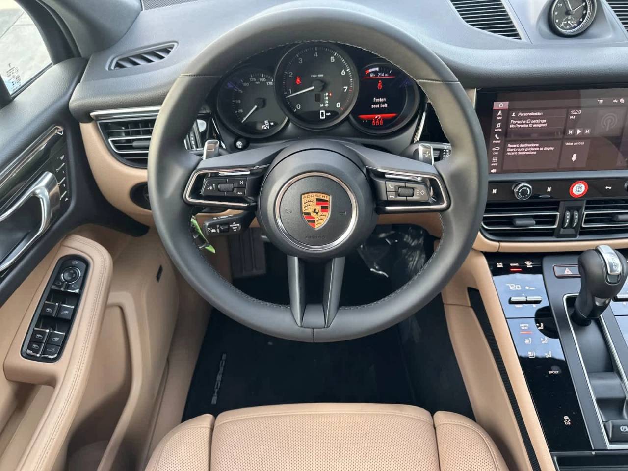 2026 Porsche Macan AWD