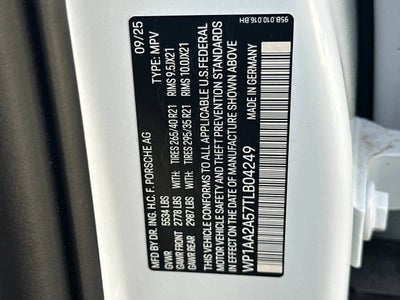 2026 Porsche Macan AWD