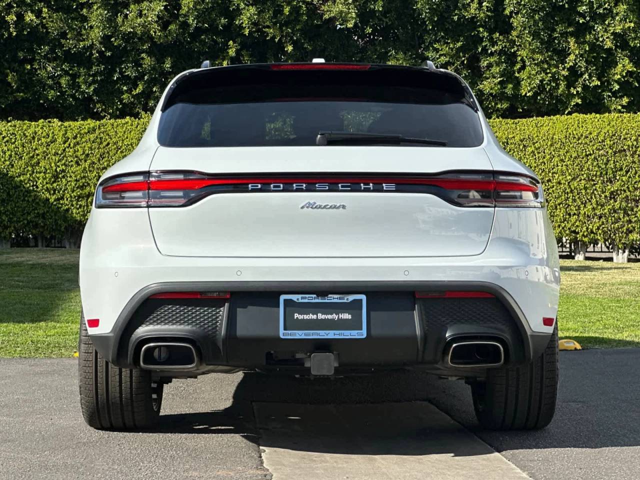 2026 Porsche Macan AWD