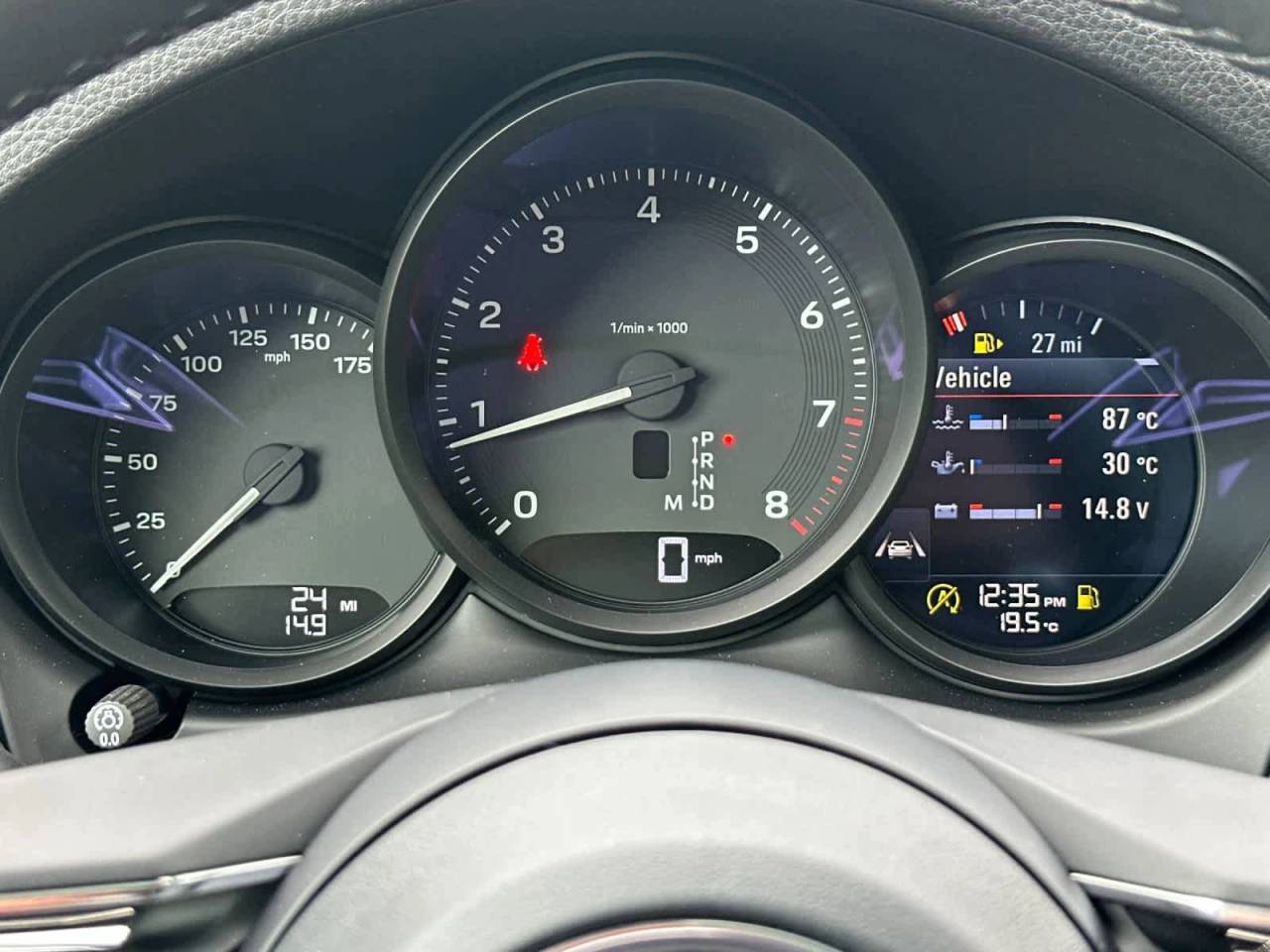 2026 Porsche Macan Base