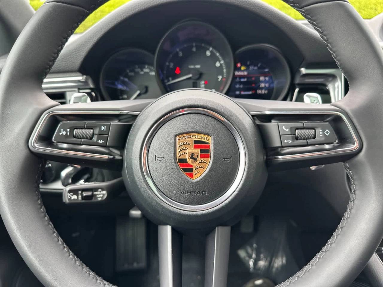 2026 Porsche Macan Macan