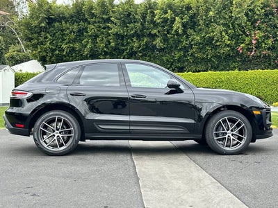 2026 Porsche Macan Macan