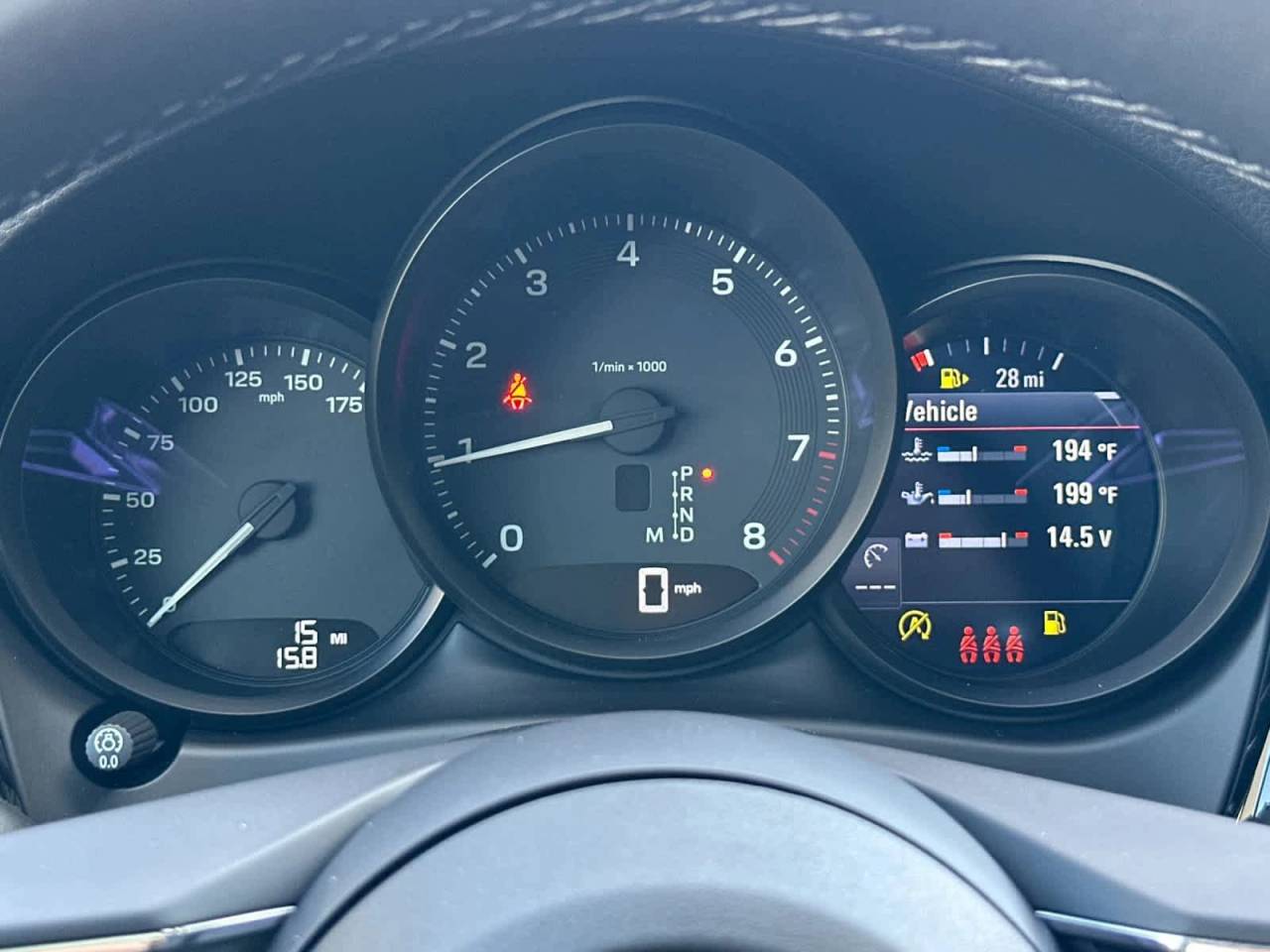 2026 Porsche Macan Base