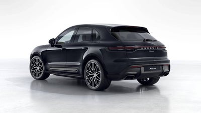 2026 Porsche Macan AWD
