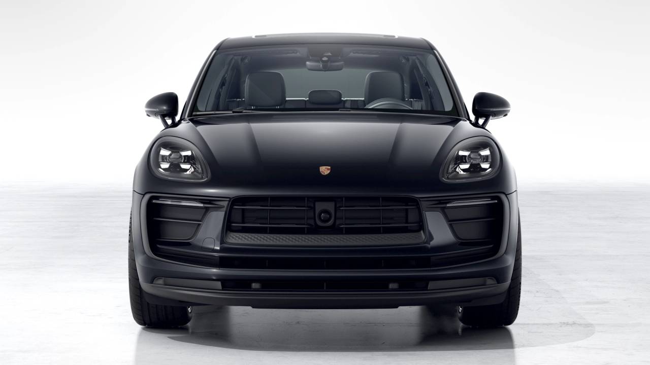 2026 Porsche Macan AWD