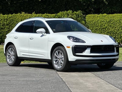 2026 Porsche Macan Base