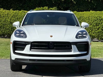 2026 Porsche Macan Base