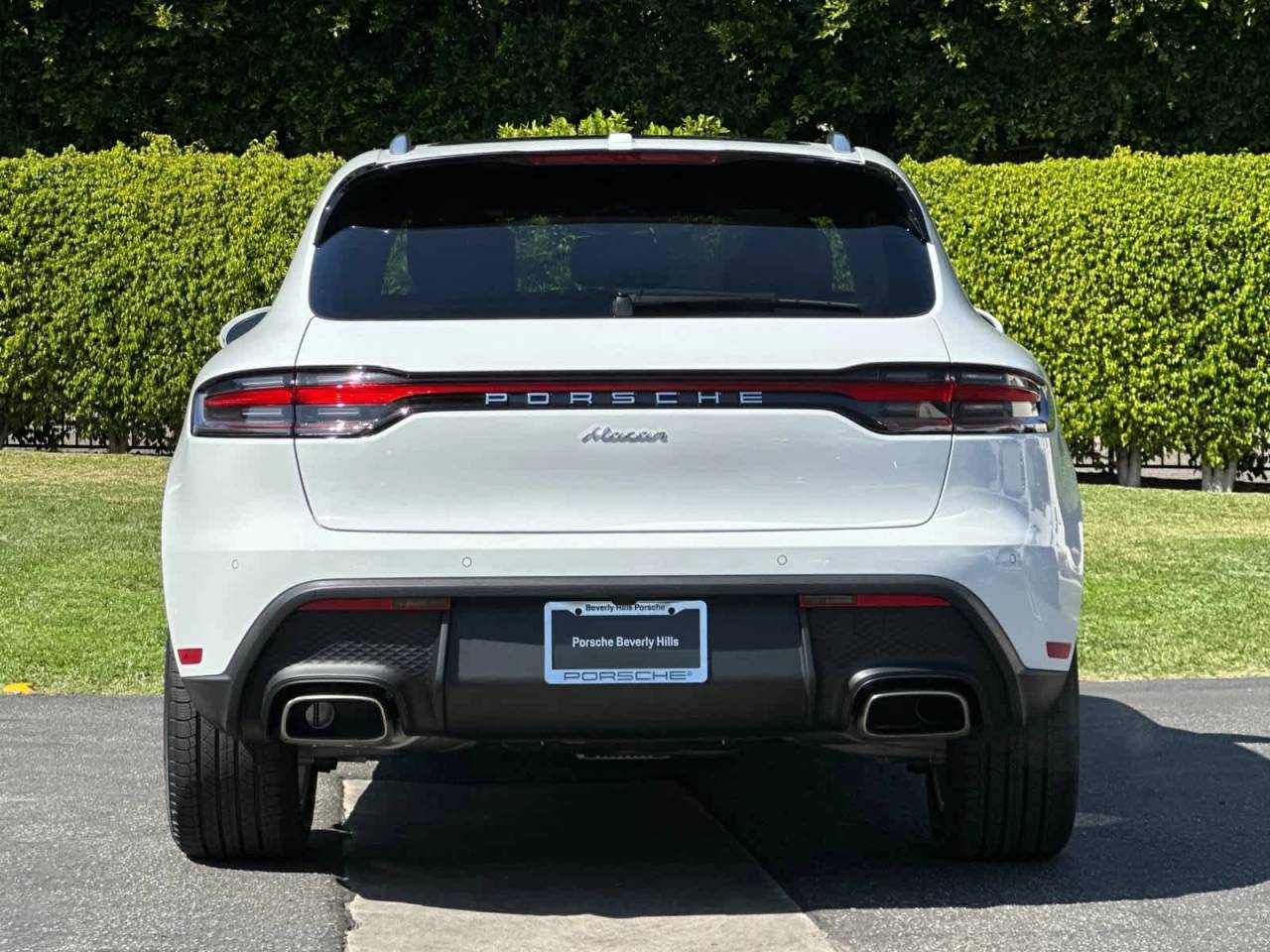 2026 Porsche Macan Base
