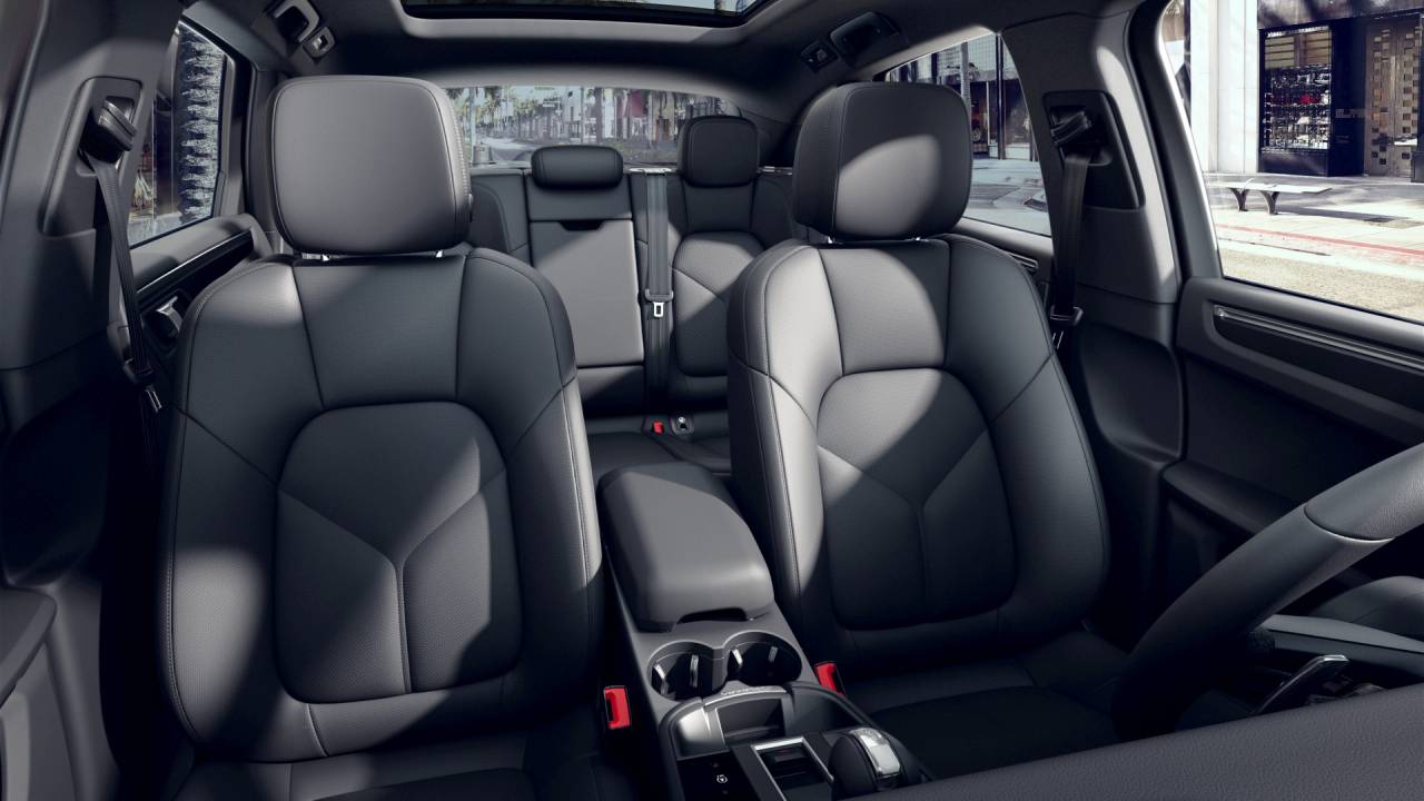 2026 Porsche Macan Base