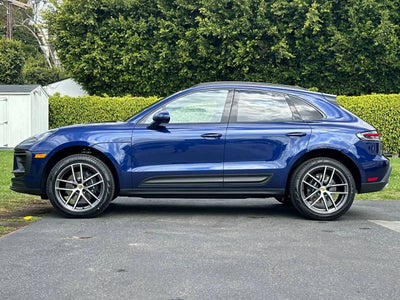 2026 Porsche Macan Base