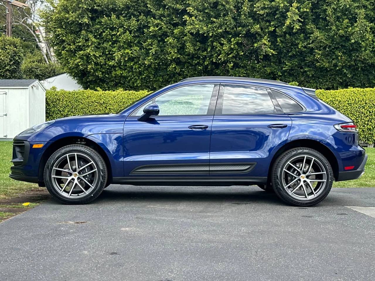 2026 Porsche Macan Base