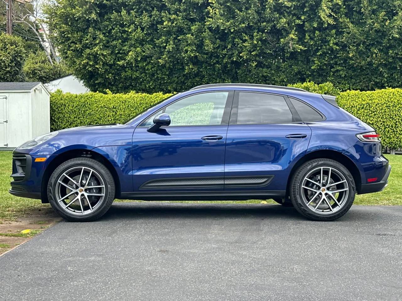 2026 Porsche Macan Base
