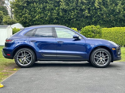2026 Porsche Macan Base