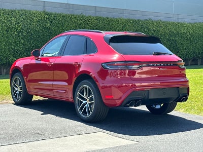 2026 Porsche Macan Base