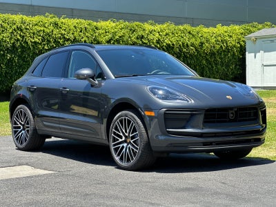 2026 Porsche Macan Macan